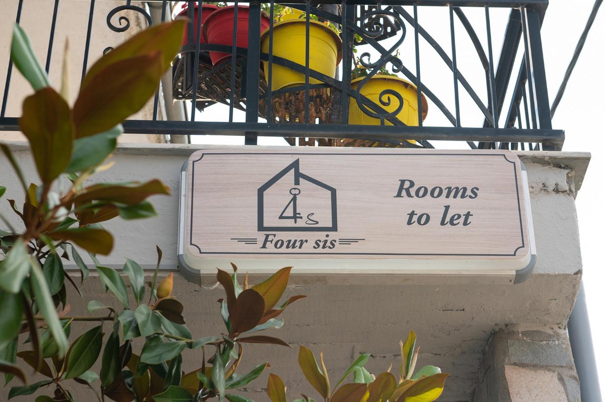 Four Sis Rooms Mangana Buitenkant foto